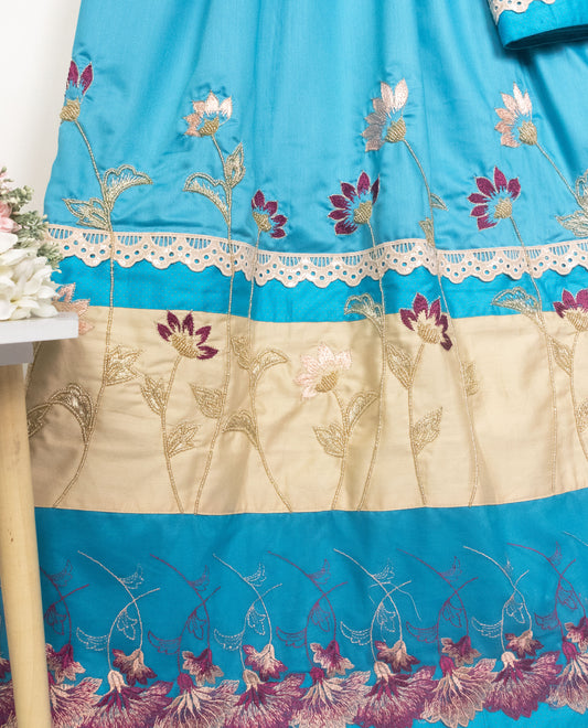 Turquoise blue rida with smart lacing & border aari work