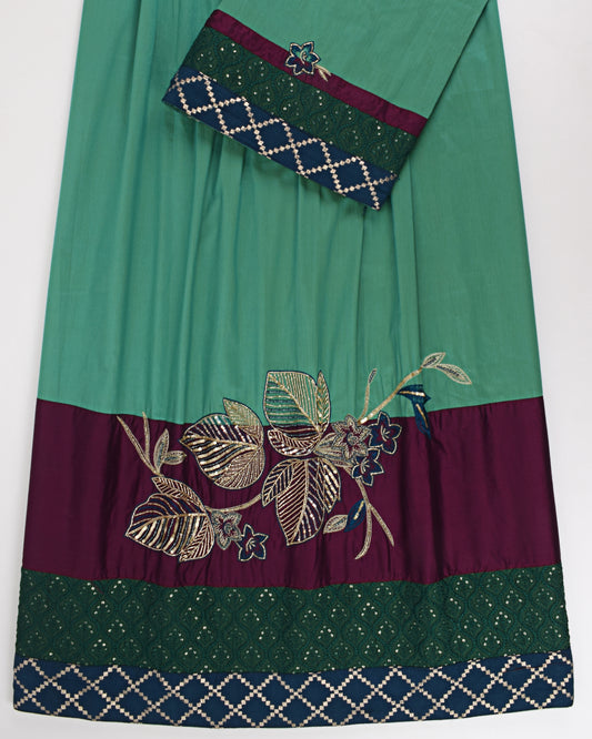 Parrot Green Shaded Rida With Smart Panel & Floral Work