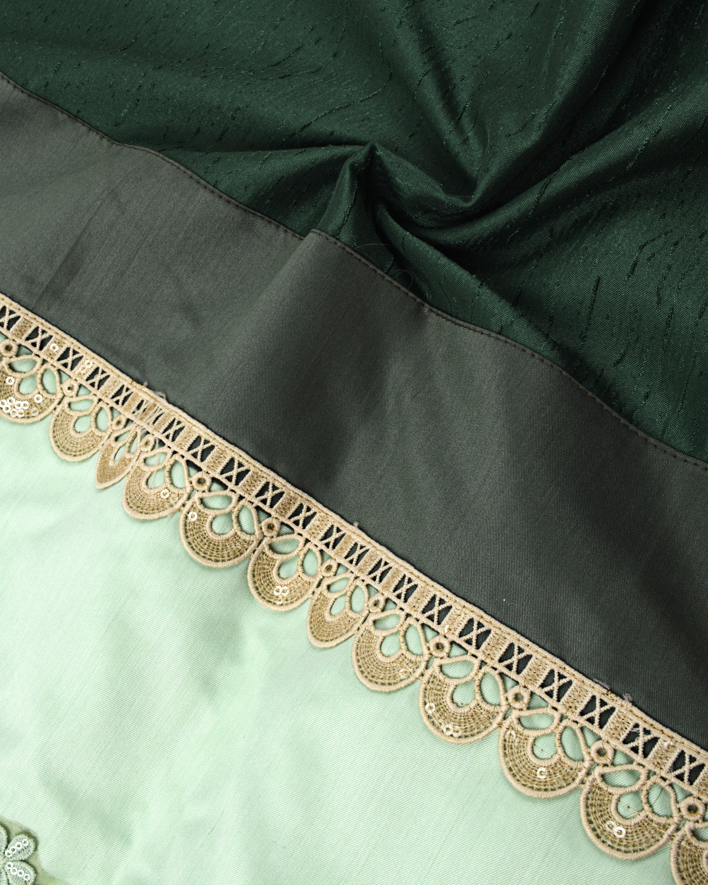 Dark Green Rida With Smart Lace & Color Block Pattern