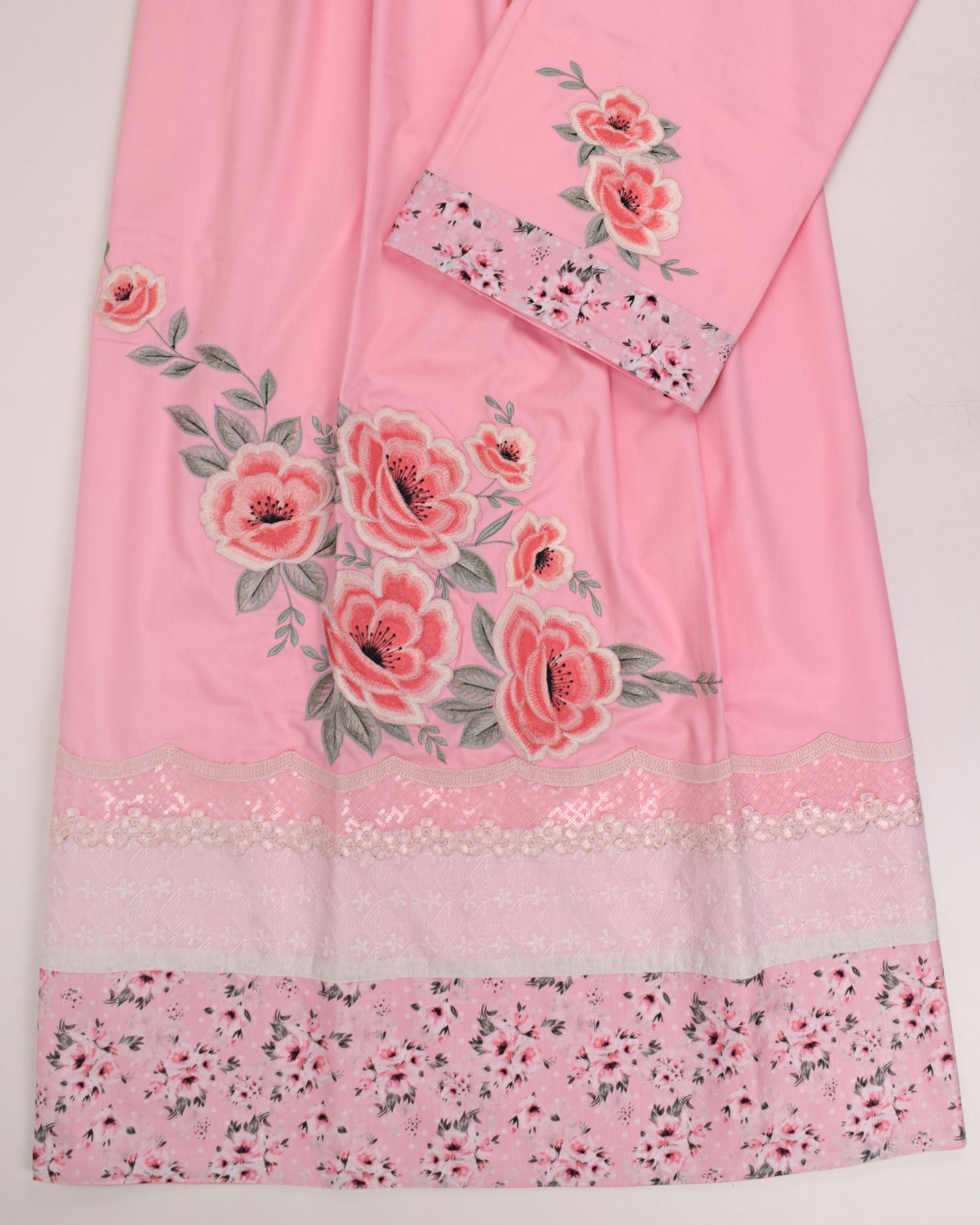 Baby Pink Rida With Smart Panel Lace & Floral Applique Bunch