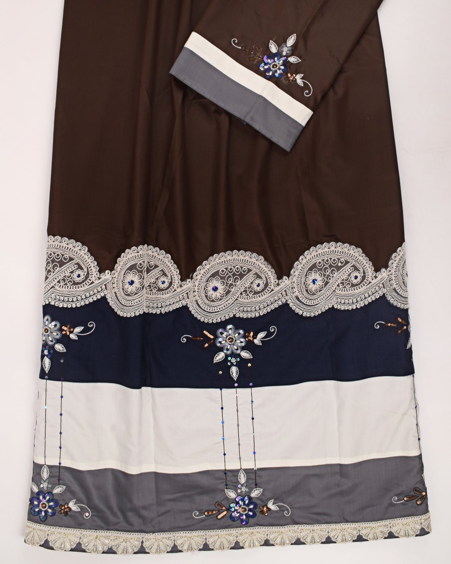 Dark Brown Rida With Smart Lace Panel & Floral Aari Work