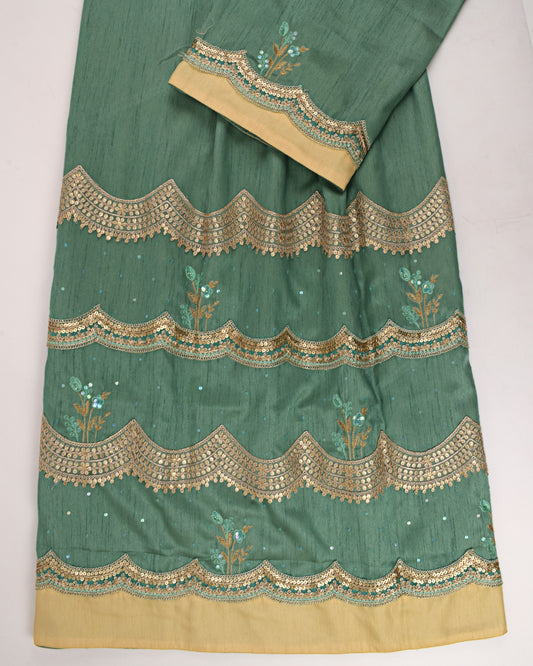 Fern Green Rida With Heavy Look Lace & Lite Aari Work