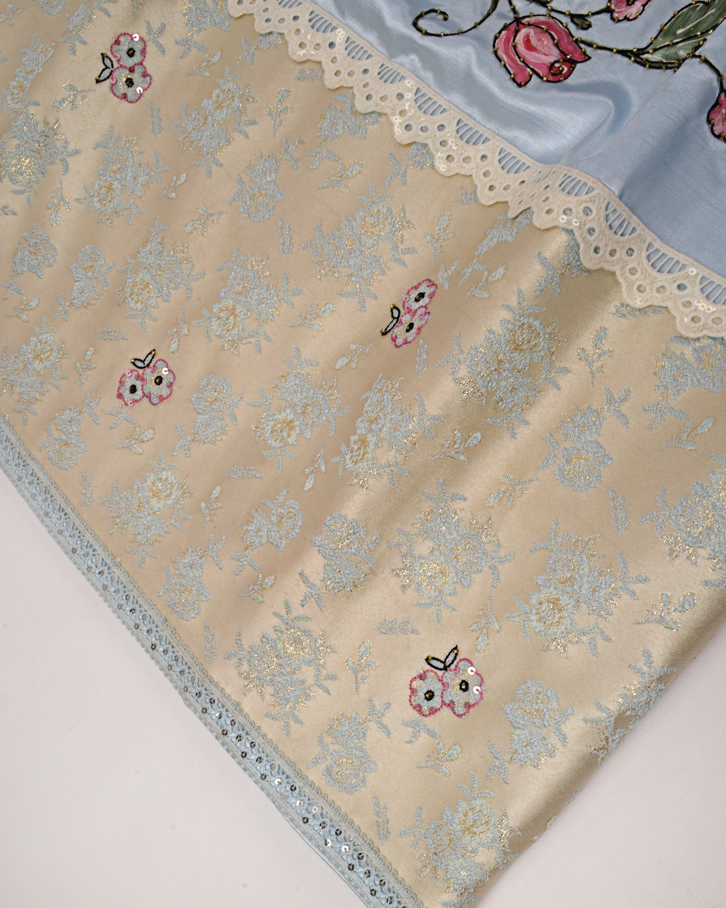 Light Blue Silk Rida With Heavy Panel Belt & Rose Painting Black Border