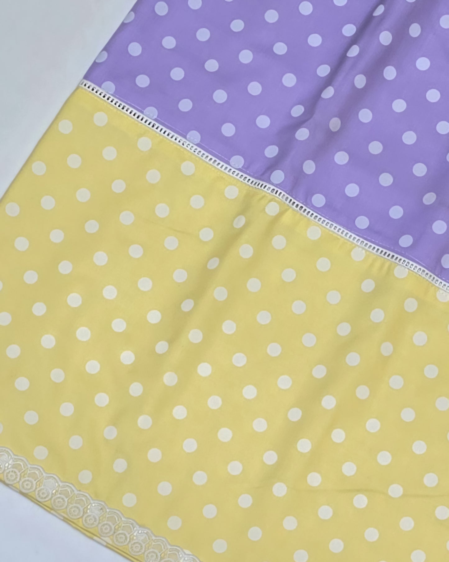 Yellow & Mauve Dots Rida With Smart Pattern