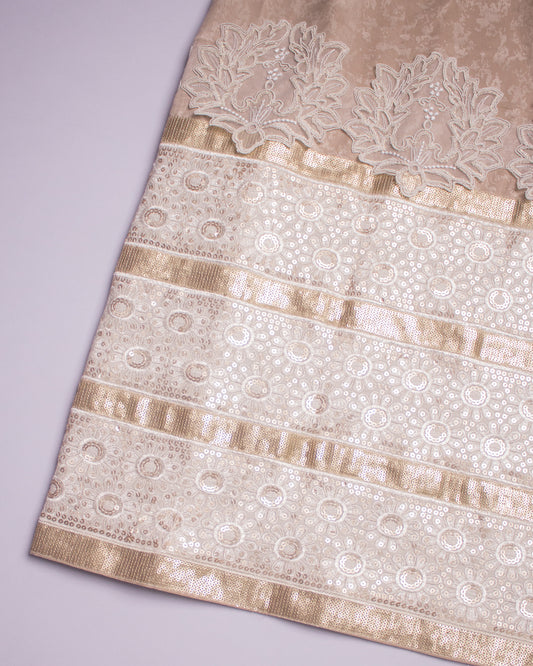 Golden Texture Rida With Heavy Lace Panel & Smart Lace