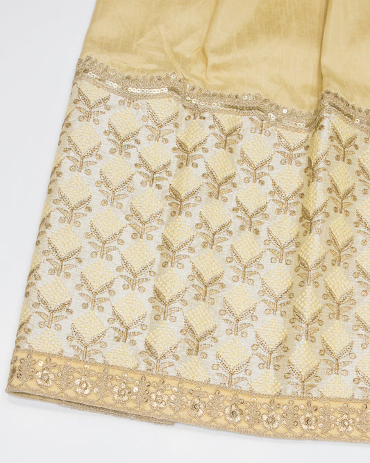 Golden Rida With Heavy Look Panel & Lace