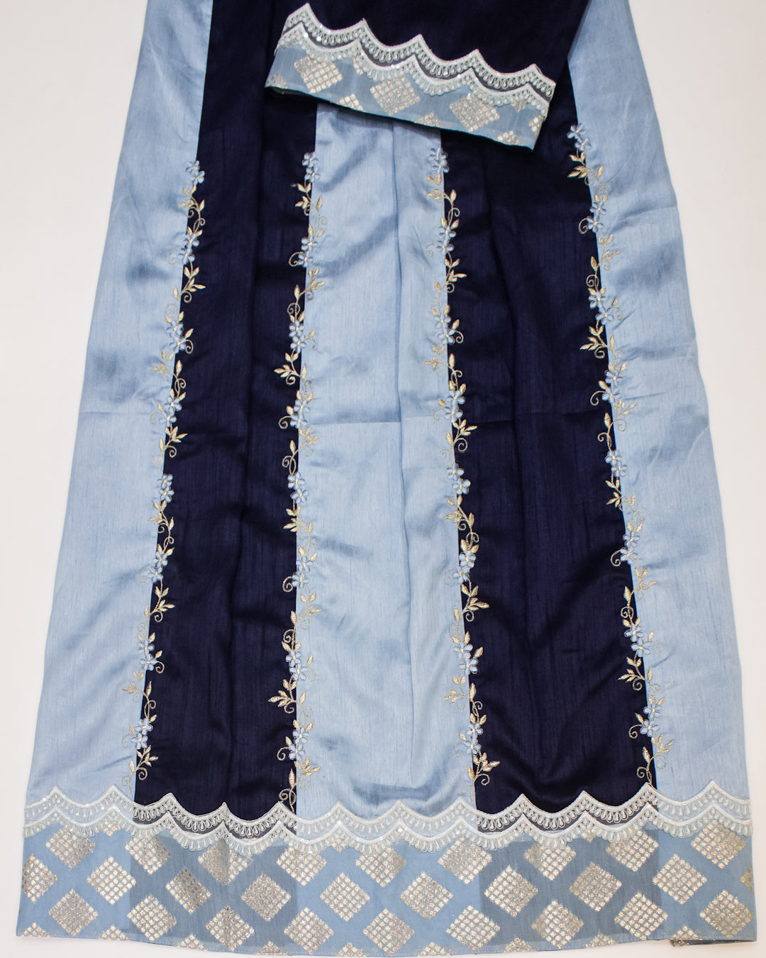 Light Blue & Navy With Standing Pattern & Embroidery