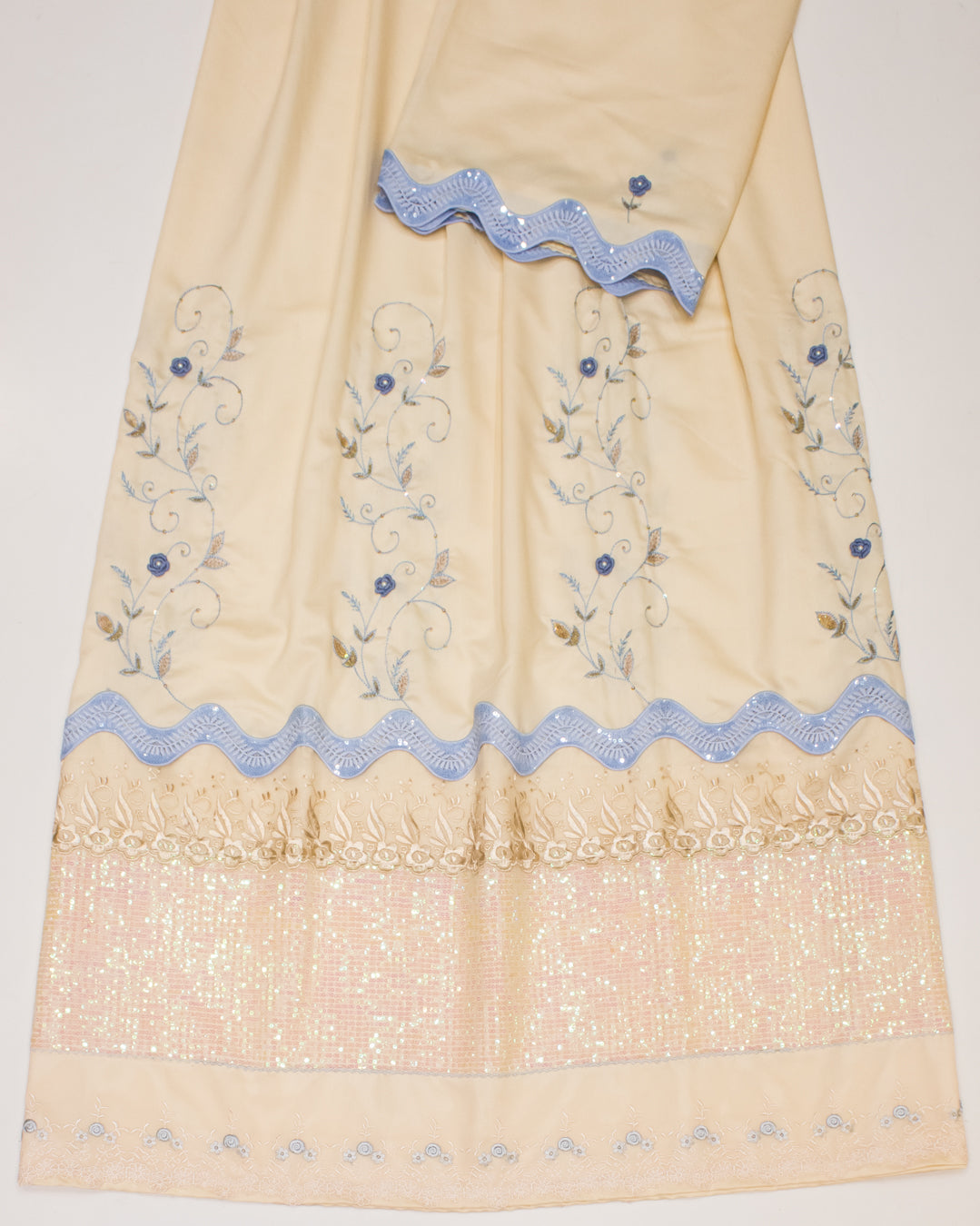 Cream Rida With Floral Embroidery Bullion Work & Sequence Lace